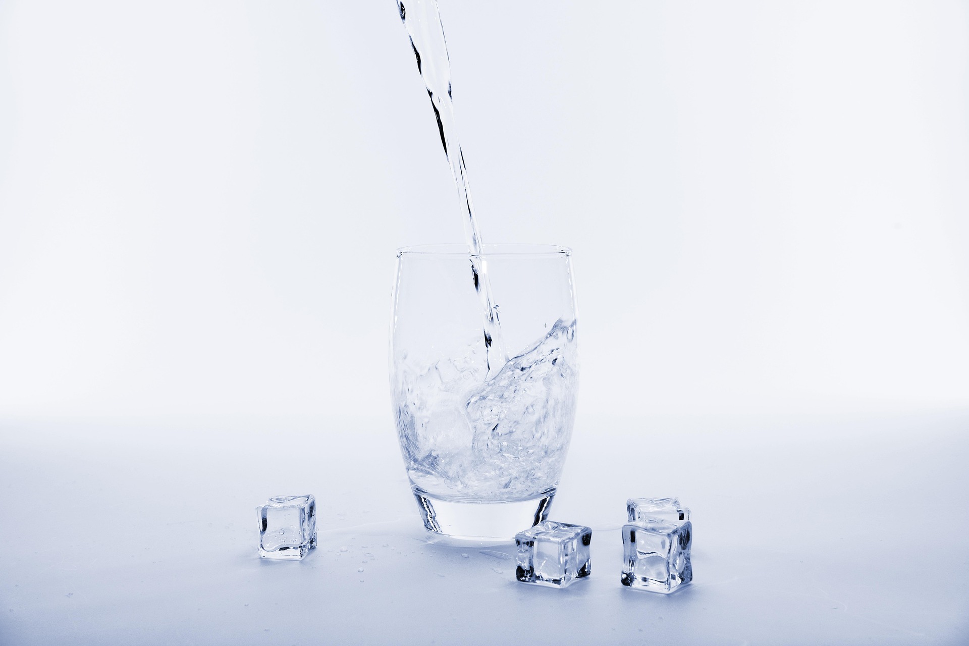 Suministro periódico de hielo